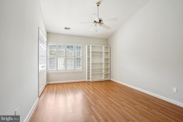 10824 ANTIGUA TER #201, Rockville, MD 20852
