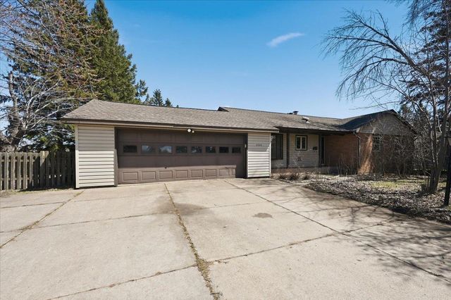 5220 Tower Avenue, Superior, WI 54880