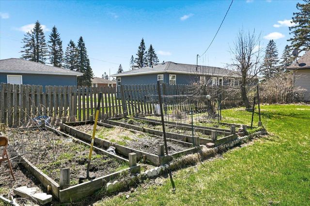 5220 Tower Avenue, Superior, WI 54880