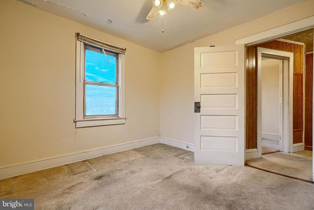 4839 JAY ST NE, Washington, DC 20019