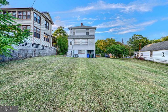 4839 JAY ST NE, Washington, DC 20019