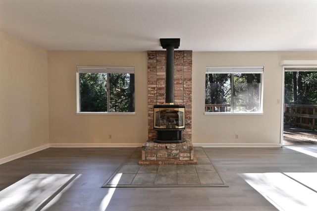 26940 Jacqueline Dr, Pioneer, CA 95666