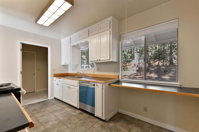 26940 Jacqueline Dr, Pioneer, CA 95666