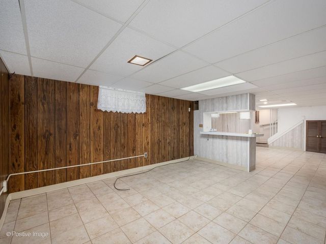 10615 S Albany Avenue, Chicago, IL 60655