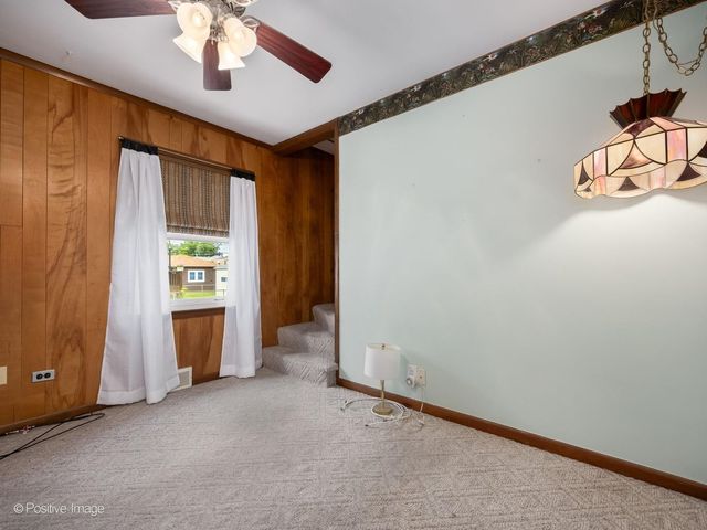 10615 S Albany Avenue, Chicago, IL 60655