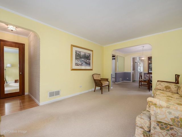 10615 S Albany Avenue, Chicago, IL 60655