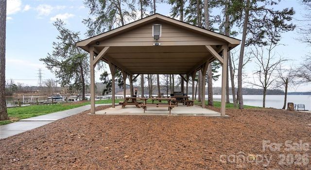 1112 Verdant Ridge Circle, Belmont, NC 28012