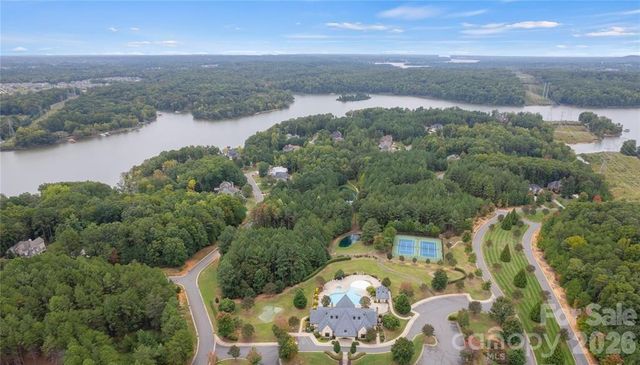 1112 Verdant Ridge Circle, Belmont, NC 28012