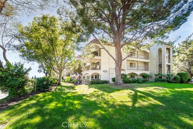 3500 W Bahia Blanca 3B, Laguna Woods, CA 92637