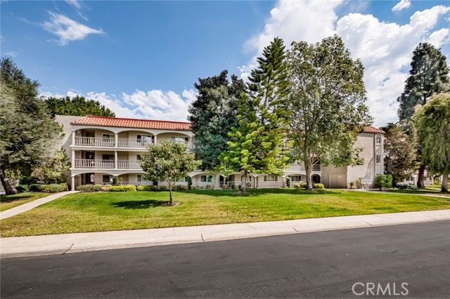 3500 W Bahia Blanca 3B, Laguna Woods, CA 92637