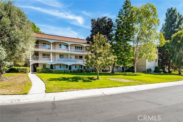 3500 W Bahia Blanca 3B, Laguna Woods, CA 92637