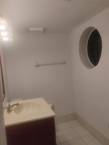 3639 NW 6th St 3639, Deerfield Beach, FL 33442