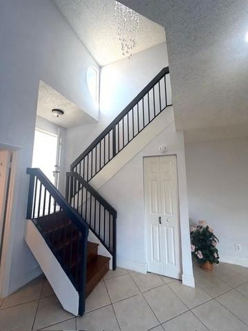 3639 NW 6th St 3639, Deerfield Beach, FL 33442