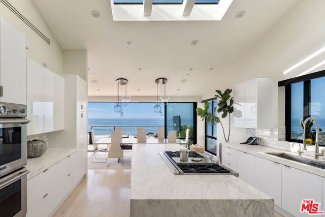 31504 Victoria Point Road, Malibu, CA 90265