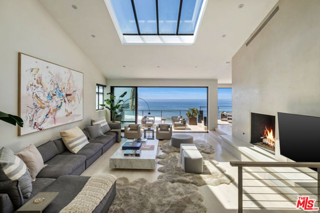 31504 Victoria Point Road, Malibu, CA 90265