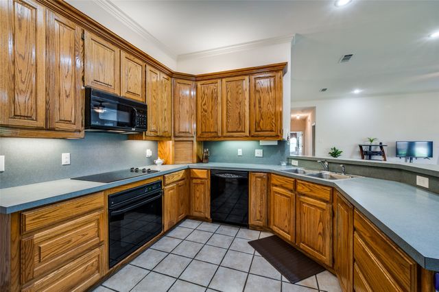 7457 Somerset Lane, Aubrey, TX 76227