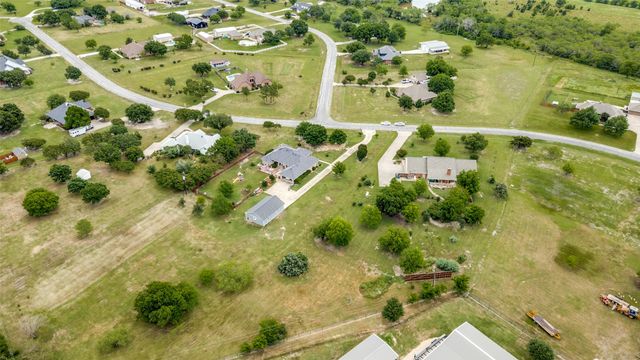 7457 Somerset Lane, Aubrey, TX 76227