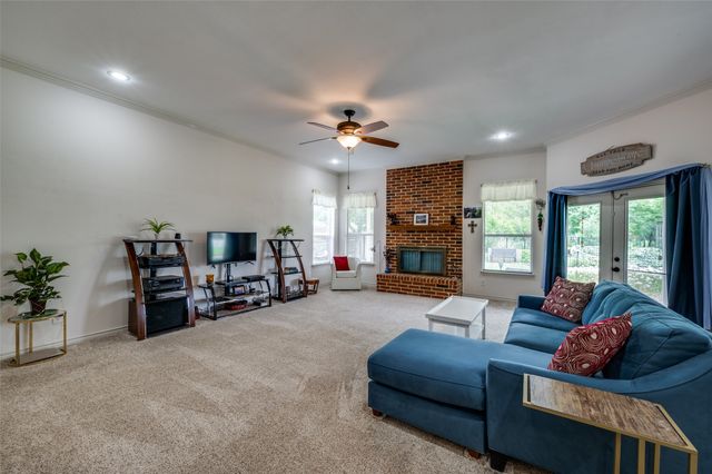 7457 Somerset Lane, Aubrey, TX 76227