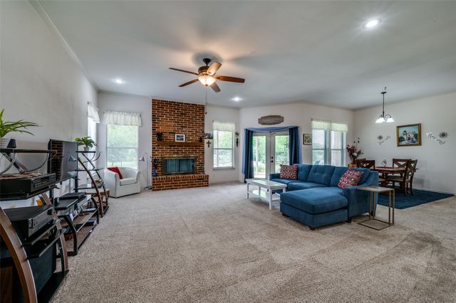 7457 Somerset Lane, Aubrey, TX 76227