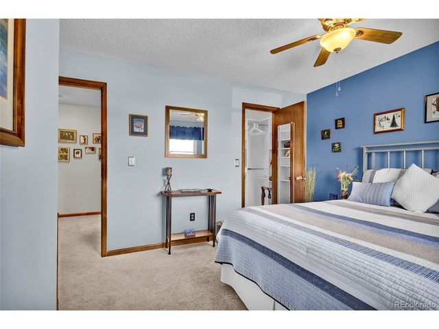 10909 E Maplewood Dr, Englewood, CO 80111