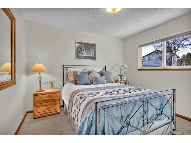 10909 E Maplewood Dr, Englewood, CO 80111