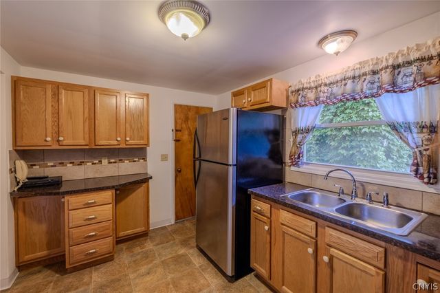 306 Carlton Drive, Syracuse, NY 13214