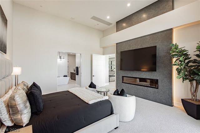 658 Dragon Peak Drive, Henderson, NV 89012