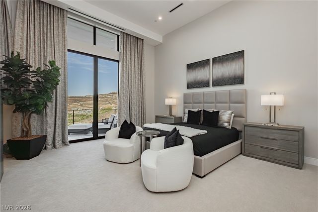 658 Dragon Peak Drive, Henderson, NV 89012