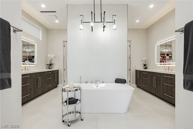 658 Dragon Peak Drive, Henderson, NV 89012