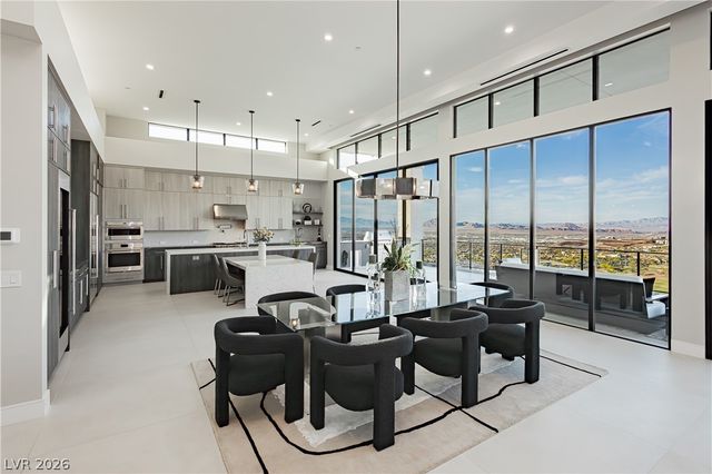658 Dragon Peak Drive, Henderson, NV 89012
