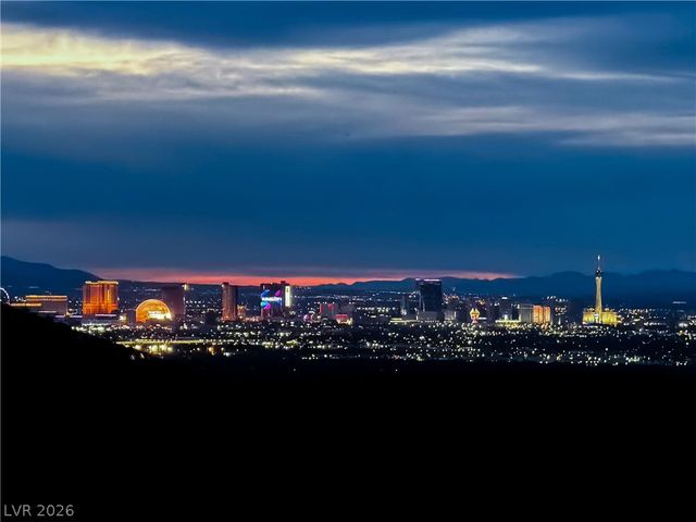 658 Dragon Peak Drive, Henderson, NV 89012