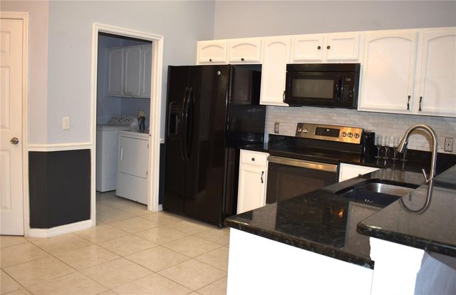 436 LAKE SHORE PARKWAY, Davenport, FL 33896