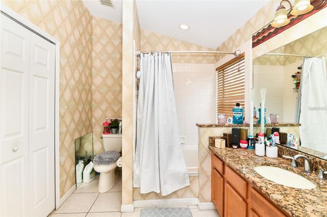 436 LAKE SHORE PARKWAY, Davenport, FL 33896