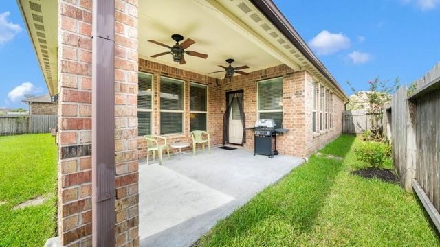 737 Cumberland Ridge Lane, League City, TX 77573