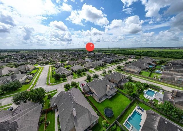 737 Cumberland Ridge Lane, League City, TX 77573