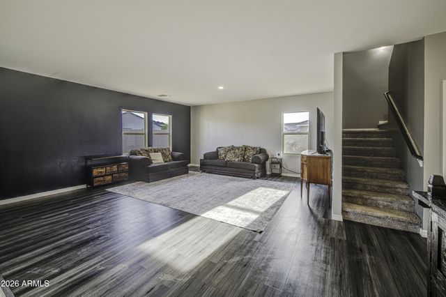 9611 W ALBENIZ Place, Tolleson, AZ 85353