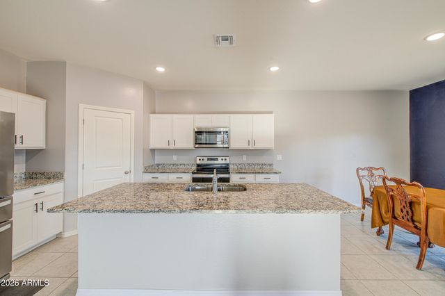 9611 W ALBENIZ Place, Tolleson, AZ 85353