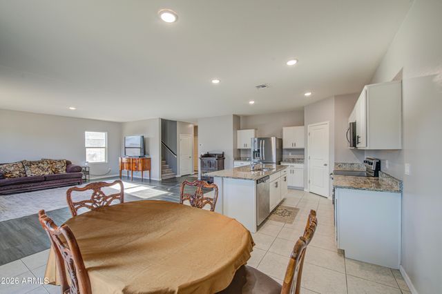 9611 W ALBENIZ Place, Tolleson, AZ 85353