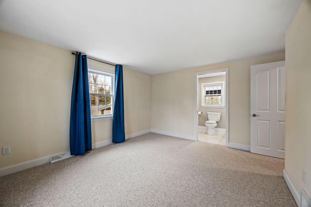 10 Eastover, South Dennis, MA 02660