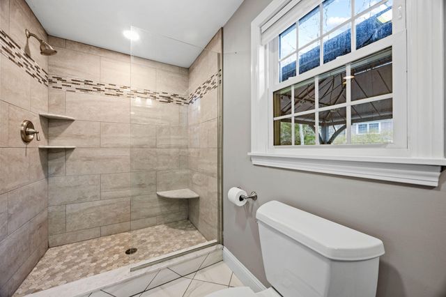 10 Eastover, South Dennis, MA 02660