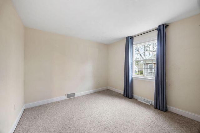 10 Eastover, South Dennis, MA 02660