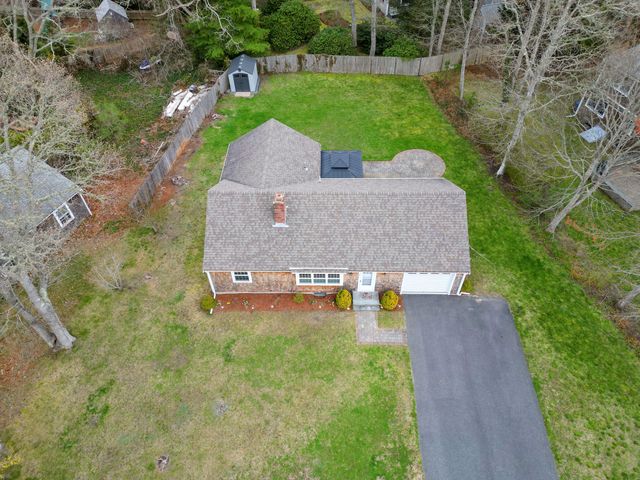 10 Eastover, South Dennis, MA 02660