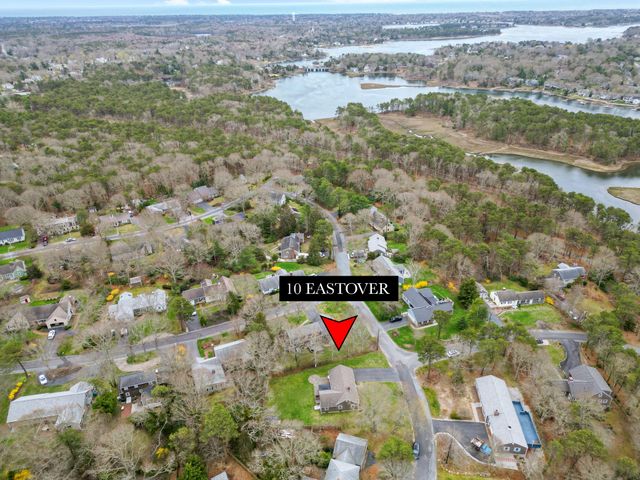 10 Eastover, South Dennis, MA 02660
