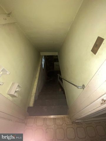 7710 CHATHAM RD, Chevy Chase, MD 20815