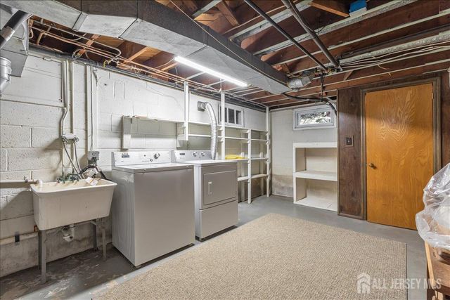 27 Fraley Drive, Franklin, NJ 08873