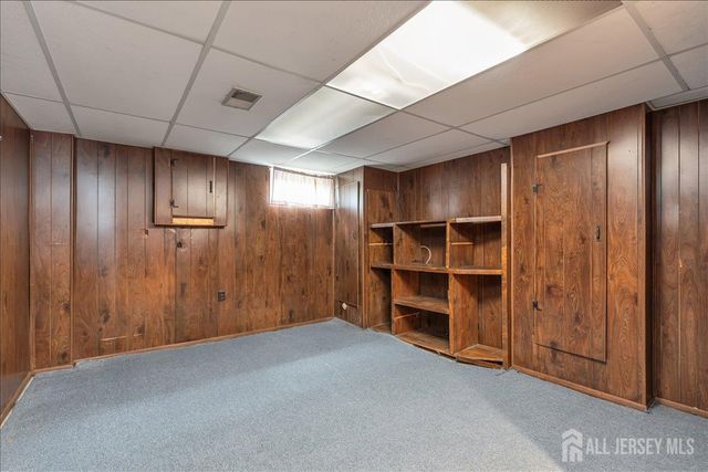 27 Fraley Drive, Franklin, NJ 08873