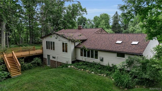 997 Sweet Road, Aurora, NY 14052