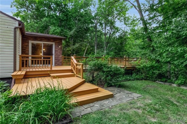997 Sweet Road, Aurora, NY 14052