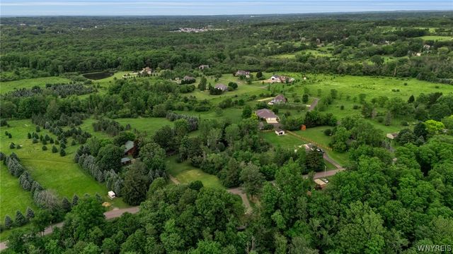 997 Sweet Road, Aurora, NY 14052