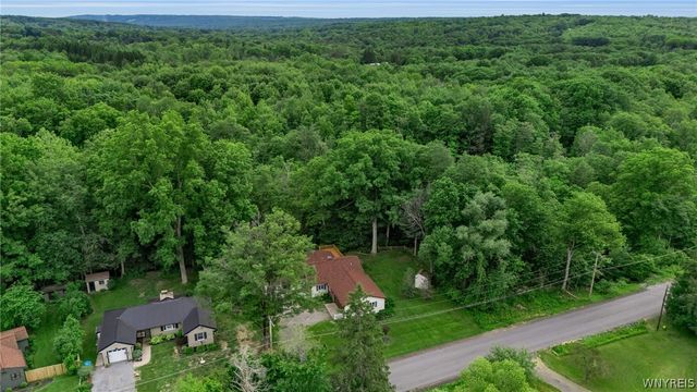 997 Sweet Road, Aurora, NY 14052